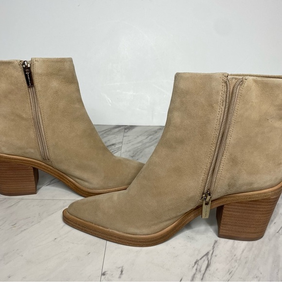 Vince Camuto Rinvalla Tan Suede Bootie 8M - Picture 6 of 14
